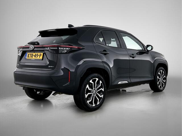 Toyota YARIS Cross 1.5 Hybrid 130 Dynamic Navigatie | Carplay | Stoel en Stuurverwarming | Acc |