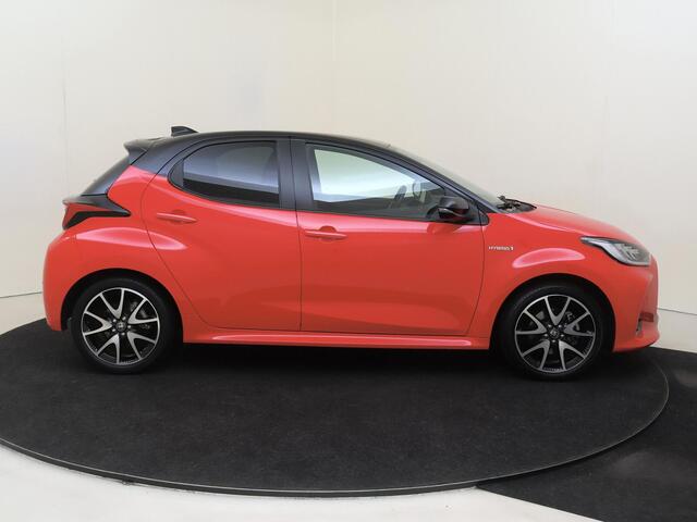 Toyota YARIS 1.5 Hybrid Launch Edition | Navigatie | Parkeersensoren & Camera | Stoelverwarming |