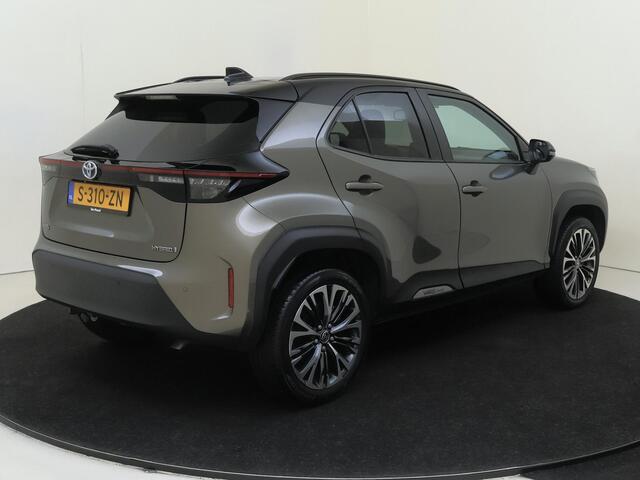 Toyota YARIS Cross 1.5 Hybrid Executive | Automaat | Navigatie| Achteruitrijcamera | Cruise & Climate Control| Voorstoelen Verwarmd