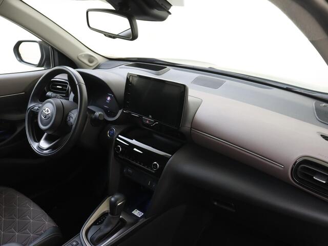 Toyota YARIS Cross 1.5 Hybrid Executive | Automaat | Navigatie| Achteruitrijcamera | Cruise & Climate Control| Voorstoelen Verwarmd