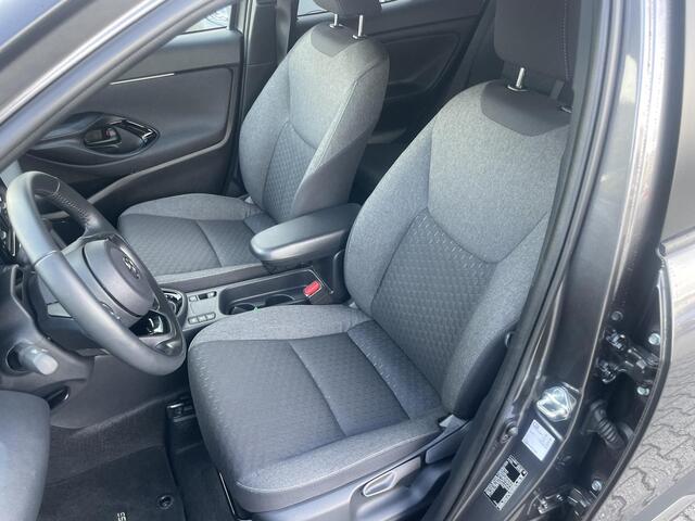 Toyota YARIS Cross 1.5 Hybrid 115 Dynamic Limited, parkeersensoren