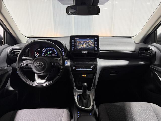 Toyota YARIS Cross 1.5 Hybrid Dynamic edition | Parkeersensoren voor + achter | 4seizoen banden | Privacy glass | Apple Carplay & Android Auto | Navigatie