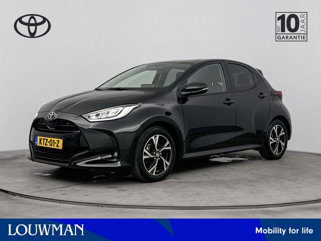 Toyota YARIS 1.5 Hybrid 115 First Edition | Parkeersensoren V+A | Blindspot | Stuur-Stoelverwarming |
