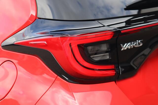 Toyota YARIS 1.5 Hybrid Launch Edition Bi-tone | JBL | Blindspot