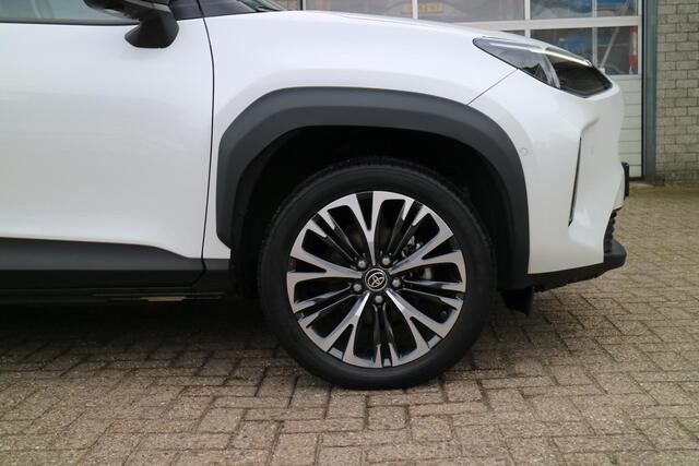 Toyota YARIS Cross 1.5 Hybrid Adventure | Automaat! | Carplay | Camera |