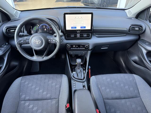 Toyota YARIS 1.5 Hybrid 115 Dynamic Incl. Comfort Pakket | Dodehoek detectie | Keyless | Stuurwielverwarming | Stoelverwarming