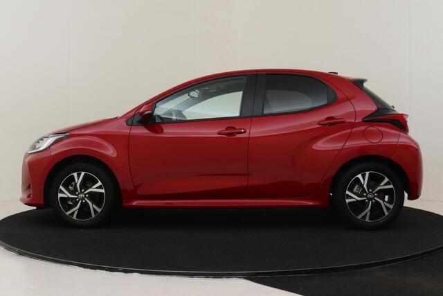 Toyota YARIS 1.5 HYBRID 115 DYNAMIC -CAMERA|ADAP.CRUISE|CARPLAY|KEYLESS|LED|PRIVACY.GLAS|LENDESTEUN|16"