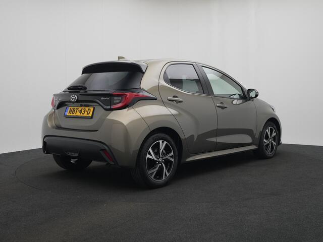 Toyota YARIS 1.5 Hybrid 115 First Edition | Stuur-Stoelverwarming | Dealer Onderhouden | Achteruitrijcamera |