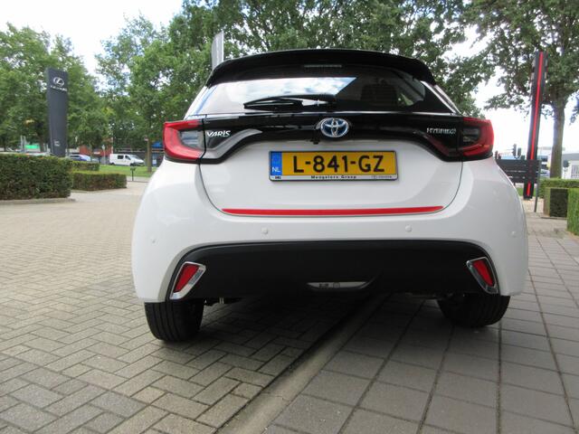 Toyota YARIS 1.5 Hybrid Dynamic Super mooie nette auto