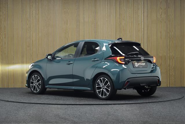 Toyota YARIS 1.5 Hybrid 115 Dynamic + Comfort Pack | Adaptive-cruise | Apple Carplay & Android Auto | Parkeerhulp | Camera | Clima | Maps Navigatie | Keyless | Stoel & Stuurverwarming | All-season Banden