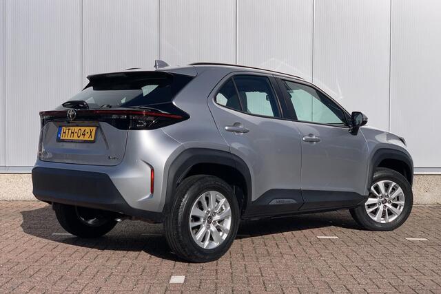 Toyota YARIS Cross 1.5 Hybrid 115 Active / Camera / Apple Carplay & Android Auto / ACC / Lane Assist / DAB /