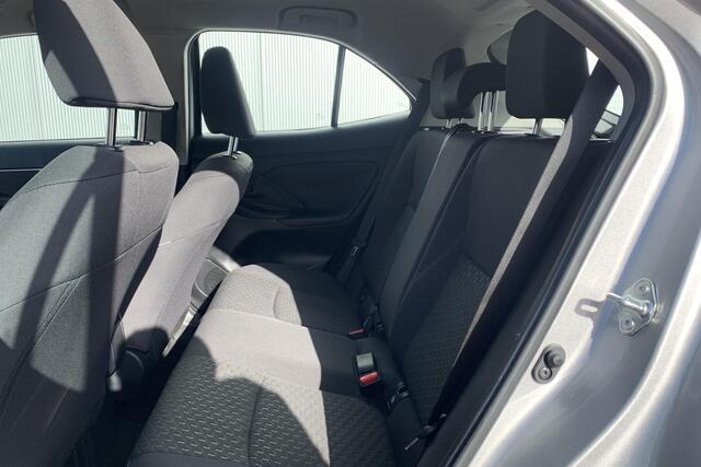 Toyota YARIS Cross 1.5 Hybrid 115 Active / Camera / Apple Carplay & Android Auto / ACC / Lane Assist / DAB /