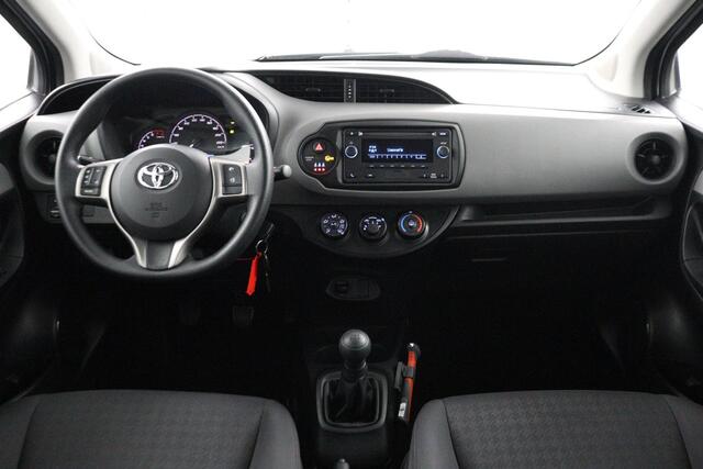 Toyota YARIS 1.0 VVT-i Aspiration | Radio BT en CD | lm velgen |