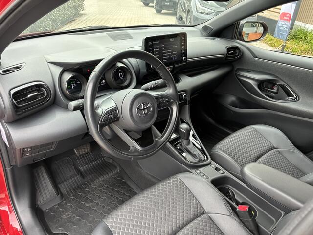 Toyota YARIS 1.5 Hyb. Executive | PDC v/a | Stoelverwarm. | Blindspot |