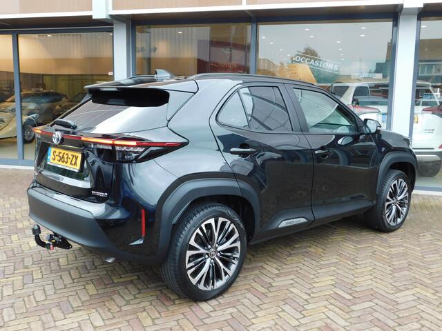 Toyota YARIS Cross 1.5 Hybrid Executive | TREKHAAK | ALL-SEASON | JBL