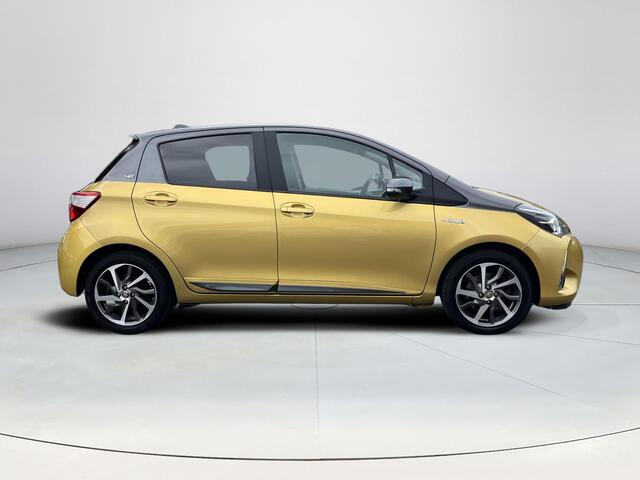 Toyota YARIS 1.5 Hybrid Y20 Gold Edition | Fietsendragerbeugel | Keyless entry | Bluetooth | Licht metalen velgen |