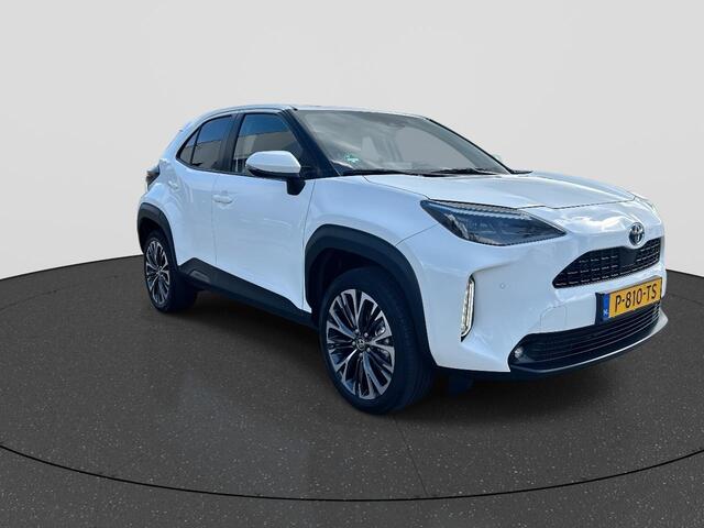Toyota YARIS Cross 1.5 Hybrid Executive RIJKLAAR | Climate Control | Cruise Control Adaptief | Navigatie | HUD | BSM