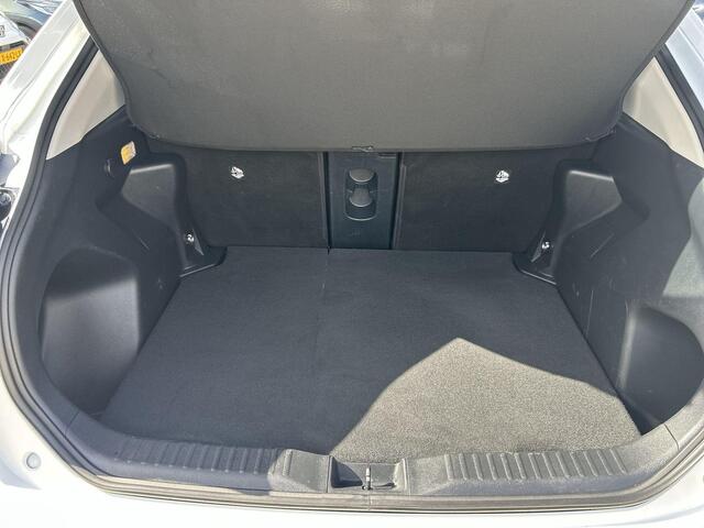 Toyota YARIS Cross 1.5 Hybrid Executive RIJKLAAR | Climate Control | Cruise Control Adaptief | Navigatie | HUD | BSM