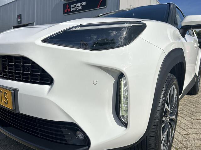 Toyota YARIS Cross 1.5 Hybrid Executive RIJKLAAR | Climate Control | Cruise Control Adaptief | Navigatie | HUD | BSM