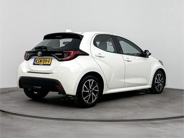 Toyota YARIS 1.5 Hybrid 115 First Edition | Cruise Control Adaptief | Stoelverwarming | Achteruitrijcamera |