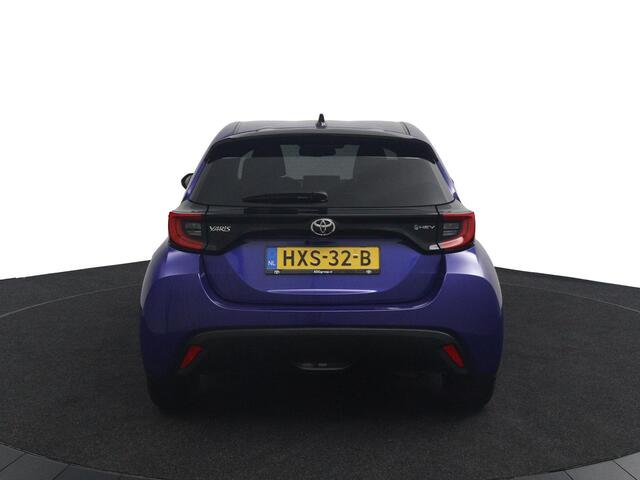 Toyota YARIS 1.5 Hybrid 115 Dynamic | Led Verlichting | Navigatie | Keyless Entry | Privacy Glas | Adaptieve Cruise control |