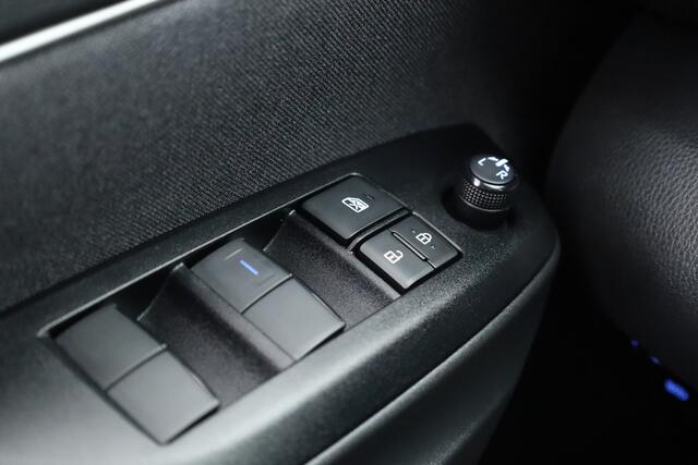 Toyota YARIS Cross 1.5 Hybrid Team D | Rijklaar! | Navi | Adapt. Cruise | Apple CarPlay | Camera | Keyless |