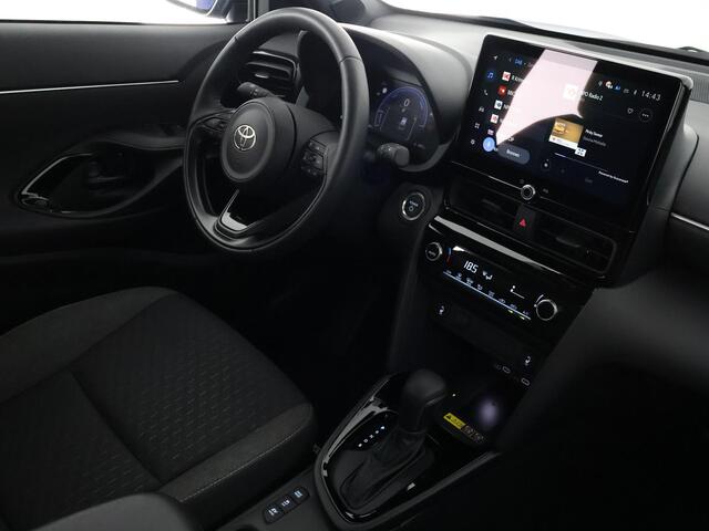 Toyota YARIS Cross 1.5 Hybrid 115 Dynamic Luxury | Stuur- & Stoelverwarming | Apple Carplay & AndroidAUTO | Camera | Privacy Glass |