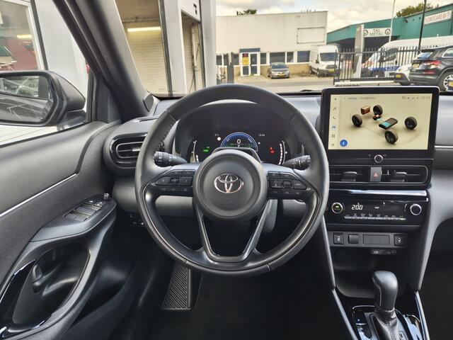 Toyota YARIS Cross 1.5 Hybrid 115 Dynamic | Sensoren v/a | Navi | Stoelverwarming |