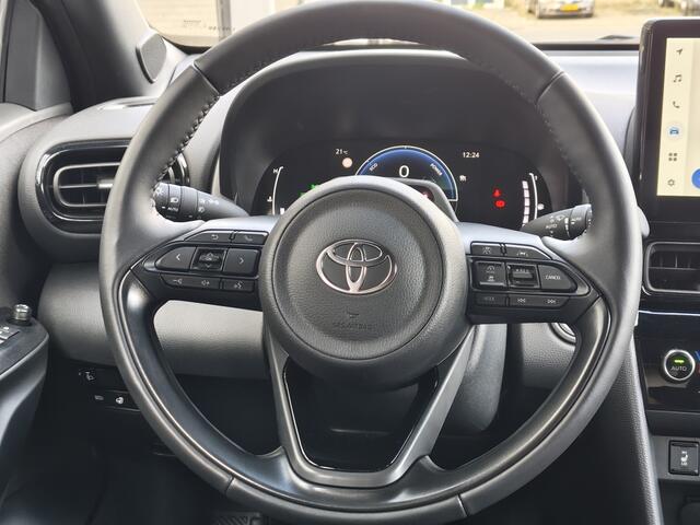 Toyota YARIS Cross 1.5 Hybrid 115 Dynamic | Sensoren v/a | Navi | Stoelverwarming |