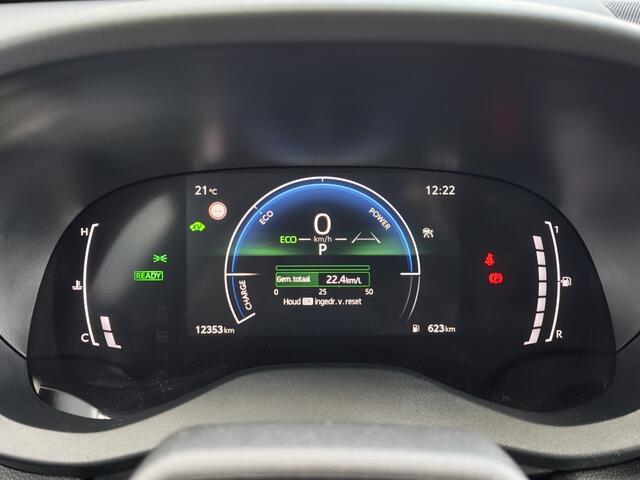 Toyota YARIS Cross 1.5 Hybrid 115 Dynamic | Sensoren v/a | Navi | Stoelverwarming |
