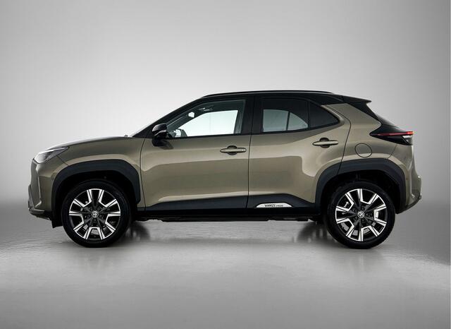 Toyota YARIS Cross 1.5 Hybrid 130 Launch Edition Innovation Pack | BTW voertuig | Panoramadak | 360 Camera | Parkeersensoren voor+achter met assistent | Stoel+stuurverwarming | JBL | Head-Up Display | Dodehoek detectie |