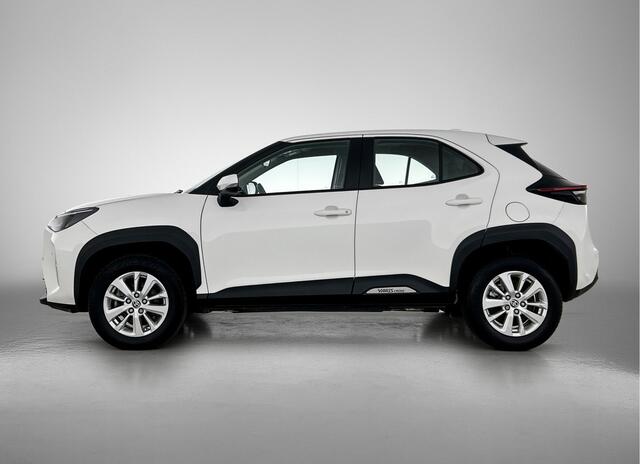 Toyota YARIS Cross 1.5 Hybrid Active + | Dodehoek detectie | Stoelverwarming | Parkeersensoren voor+achter | Keyless Entry/Start | Navigatie | Apple CarPlay/Android Auto | Cruise Control Adaptive |
