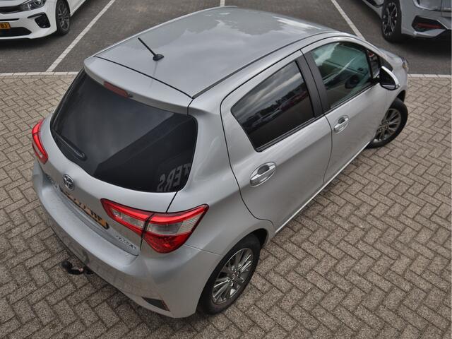 Toyota YARIS 1.5 Hybrid Dynamic | All-season banden | afneembare trekhaak | Clima control |