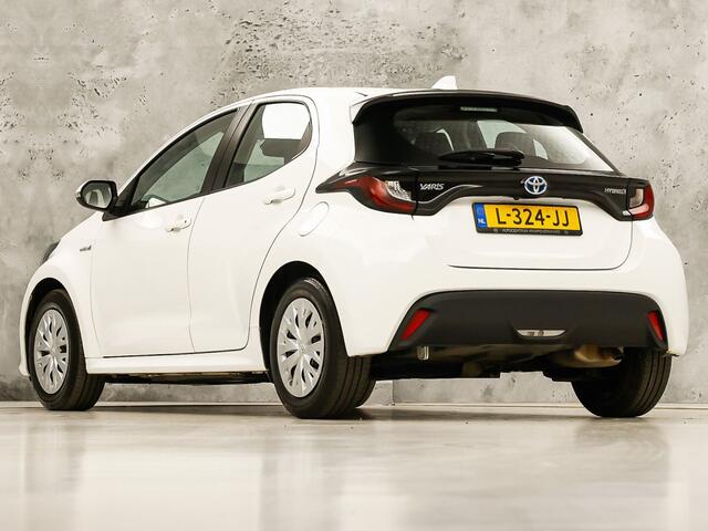 Toyota YARIS 1.5 Hybrid Dynamic Sport Automaat (NAVIGATIE, CAMERA, CLIMATE, SPORTSTOELEN, CRUISE, ELEK PAKKET, NIEUWSTAAT)