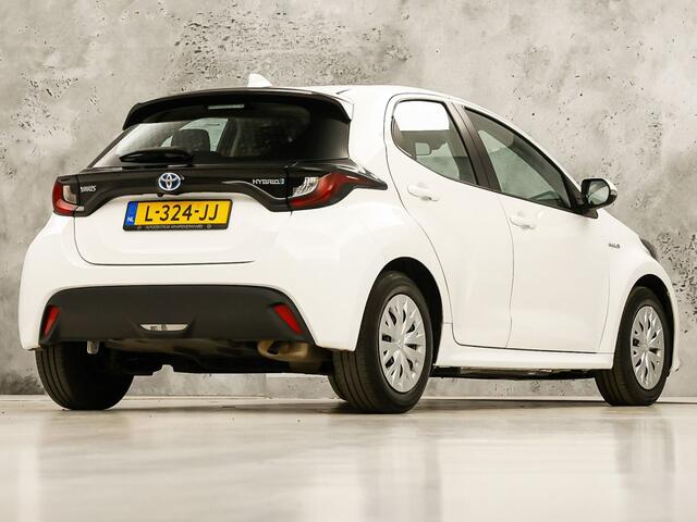 Toyota YARIS 1.5 Hybrid Dynamic Sport Automaat (NAVIGATIE, CAMERA, CLIMATE, SPORTSTOELEN, CRUISE, ELEK PAKKET, NIEUWSTAAT)