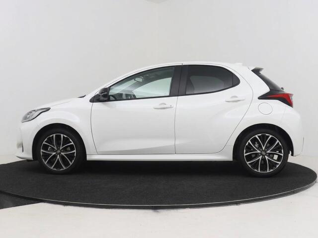 Toyota YARIS 1.5 Hybrid 115 Dynamic | Apple Carplay & Android Auto | Parkeercamera | * Actie Q3!