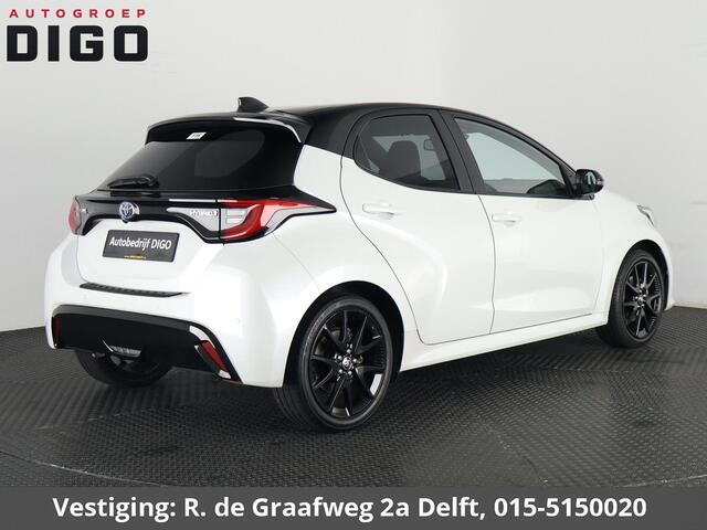 Toyota YARIS 1.5 Hybrid Executive Bi-Tone | Stoelverwarming | Navigatie | Parkeersenoren | Apple Carplay & AndroidAUTO |