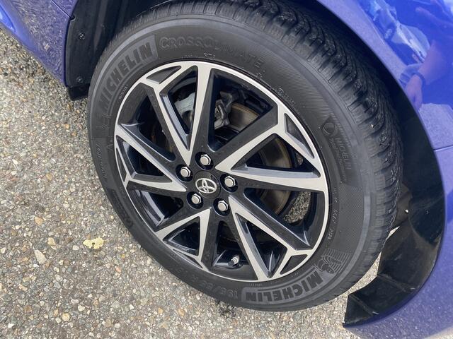 Toyota YARIS 1.5 Hybrid First Edition