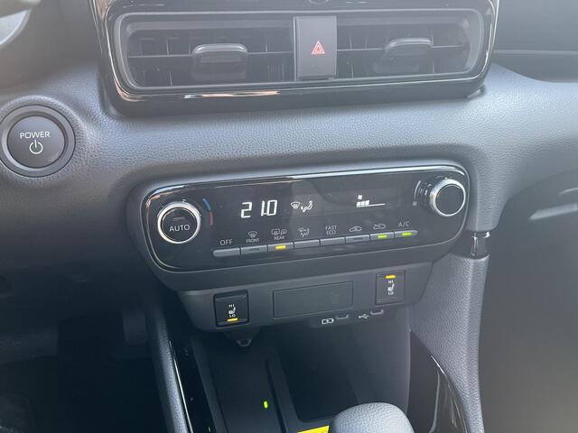 Toyota YARIS 1.5 Hybrid 115 Dynamic €2.900 KORTING , VOORRAAD , SNEL RIJDEN