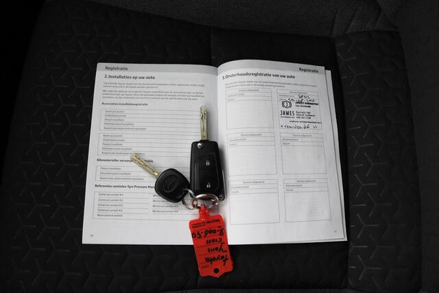Toyota YARIS Cross 1.5 Hybrid Dynamic | Stoelverwarming | Navigatie | Cruisecontrol | Parkeercamera |