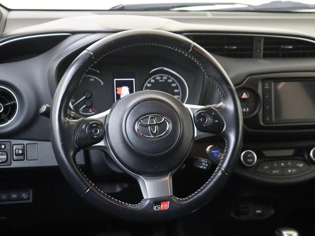 Toyota YARIS 1.5 Hybrid GR-Sport | LM velgen | sportstoelen | bluetooth