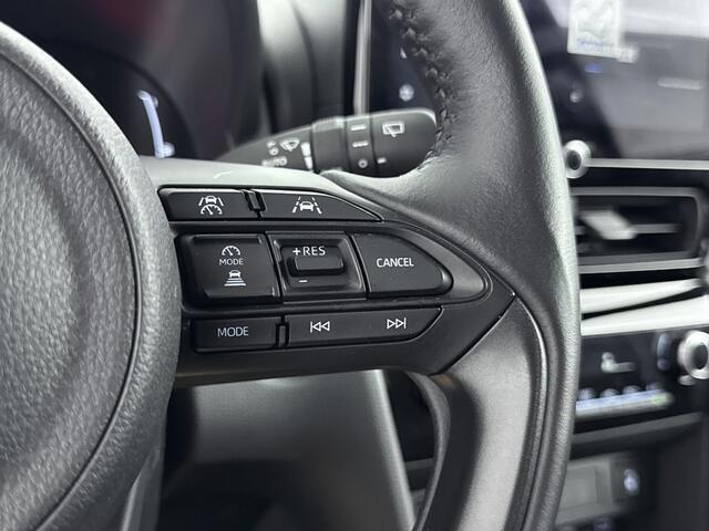 Toyota YARIS Cross 1.5 Hybrid 130 Dynamic | Voorruit-Stuur-Stoelverwarming | Blindspot | Parkeersensoren V+A |