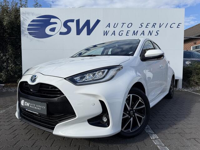 Toyota YARIS 1.5 Hybrid Team D | CarPlay | ACC | Camera | Dodehoek | Keyless