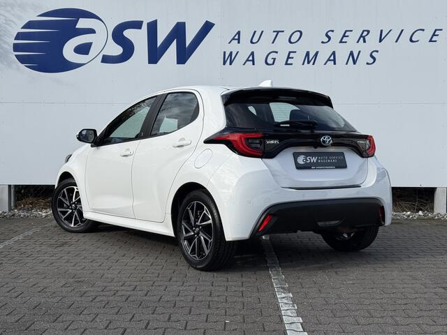 Toyota YARIS 1.5 Hybrid Team D | CarPlay | ACC | Camera | Dodehoek | Keyless