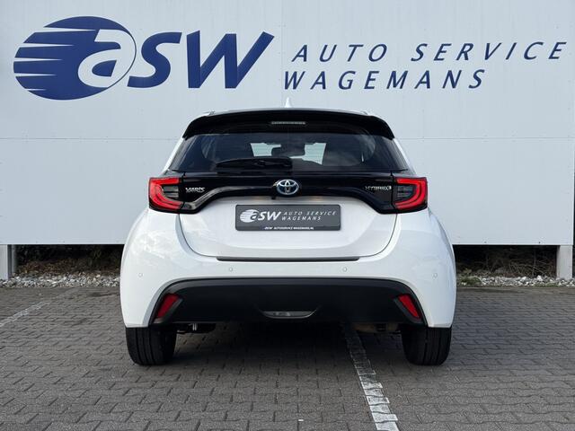 Toyota YARIS 1.5 Hybrid Team D | CarPlay | ACC | Camera | Dodehoek | Keyless