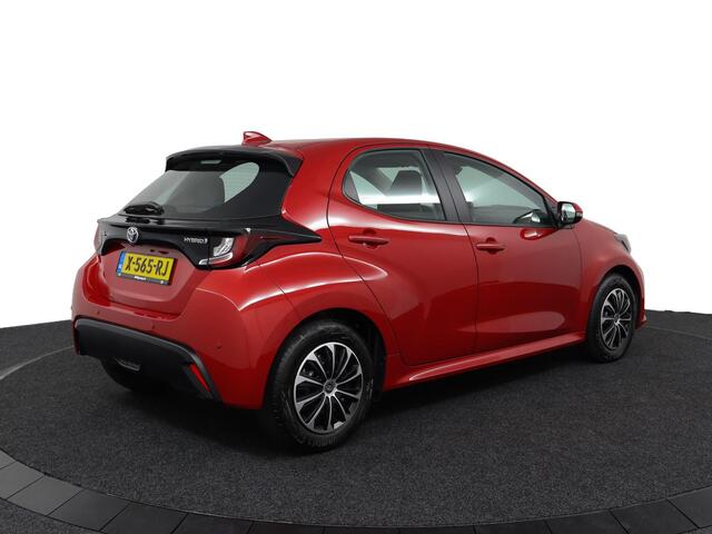 Toyota YARIS 1.5 Hybrid Active | Apple Carplay/Android Auto | parkeer sensoren v/a |