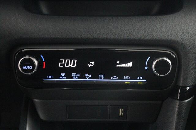 Toyota YARIS 1.5 Hybrid Active | Apple Carplay/Android Auto | parkeer sensoren v/a |