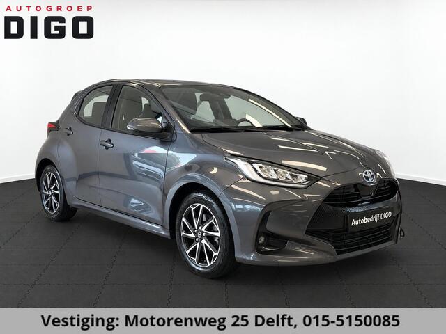 Toyota YARIS 1.5 Hybrid 115 Dynamic GARANTIE TOT 06-2033! . STOEL VERWARMING . PARKEERSENSOREN ACHTER . APPLE CARPLAY & ANDRIOD AUTO . SLECHTS 33.000KM .