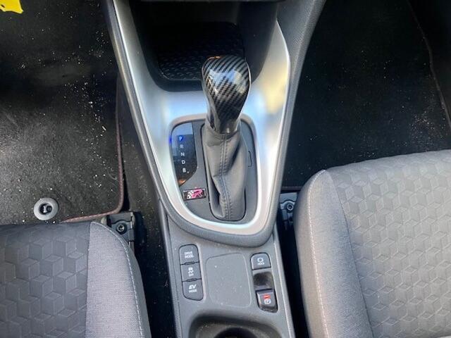 Toyota YARIS 1.5 Hybrid Sport - Navi/Applcarplay/Android auto - camera - LM 17