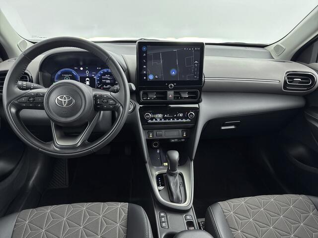 Toyota YARIS Cross 1.5 Hybrid 130 Executive | Stoelverwarming | Navigatie | Apple CarPlay/Android Auto | Cruise Control Adaptive | Draadloze telefoonlader | Half lederen bekleding "